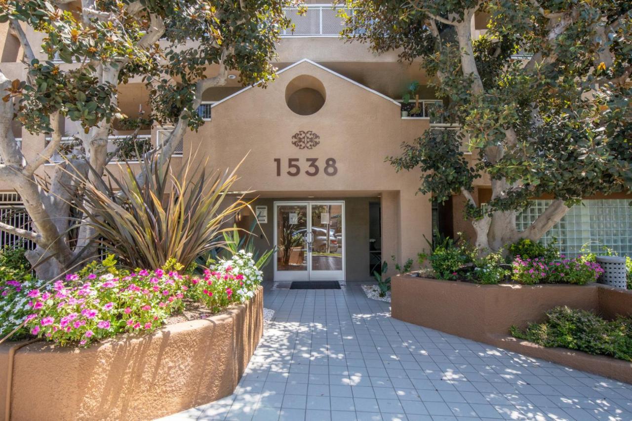 Hollywood 1br W Gym Pool Nr Shops Lax-53 Los Angeles